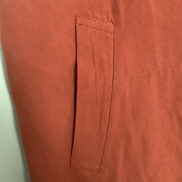 Loose boyfriend bib romper - Picture 2 of 3